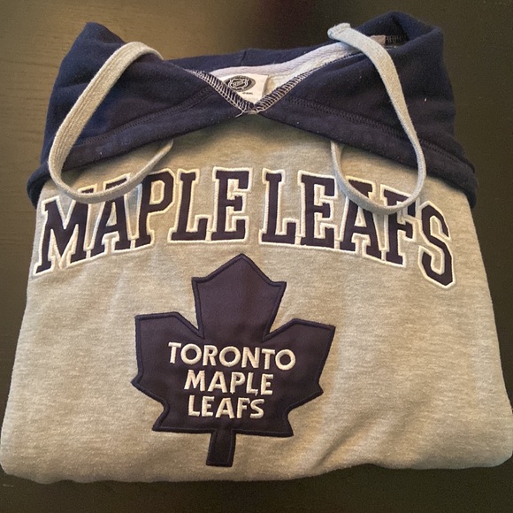 NHL Size Medium Toronto Maple Leaf Hoodie - Picture 1 of 7